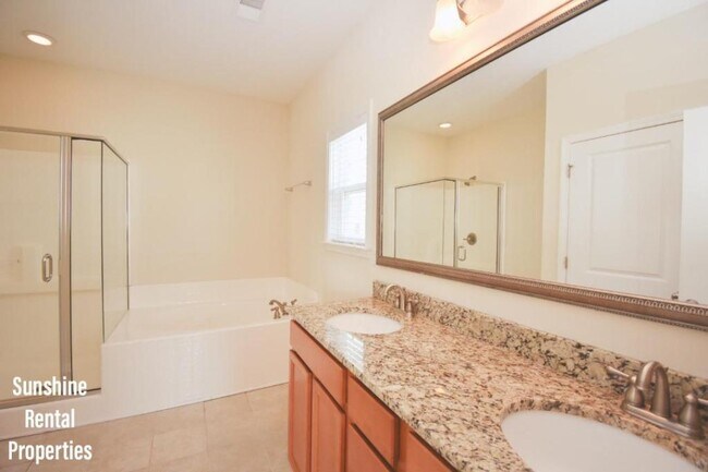 Building Photo - 3152 Bramble Glen Dr