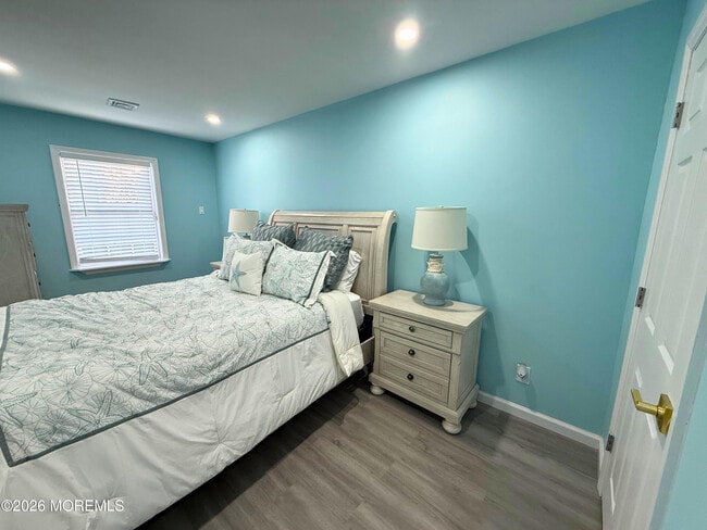 Building Photo - 170 Cherry Quay Rd