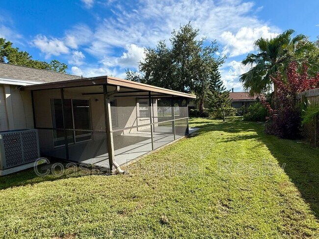Building Photo - 5723 Kneeland Ln