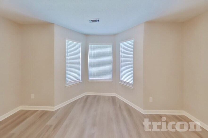 Building Photo - 56 Park Timbers Dr