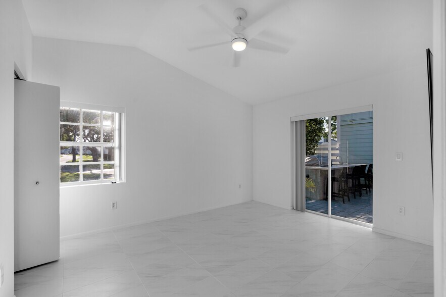 Building Photo - 13807 SW 149th Circle Ln