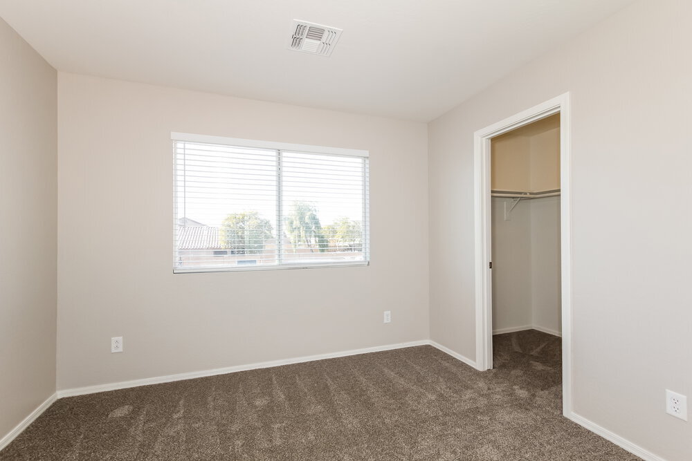 Building Photo - 1344 S 220th Dr