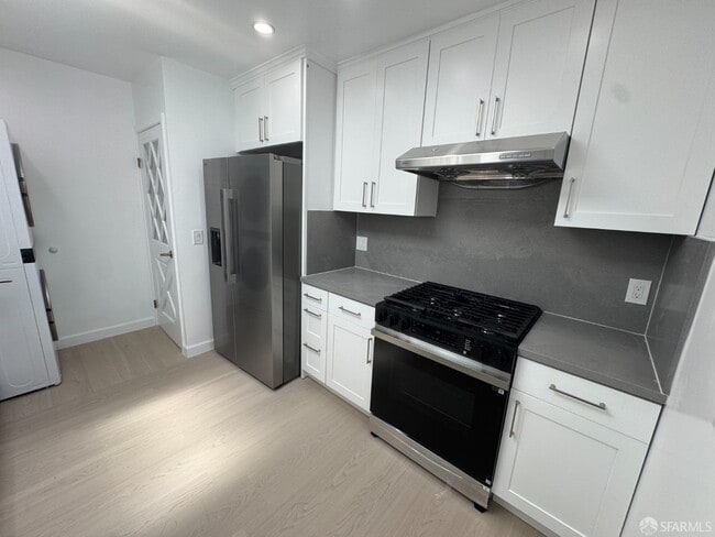 Building Photo - 21 Rio Ct
