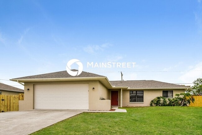 Primary Photo - 3 Bedroom Pet-Friendly Home in Fort Myers,...
