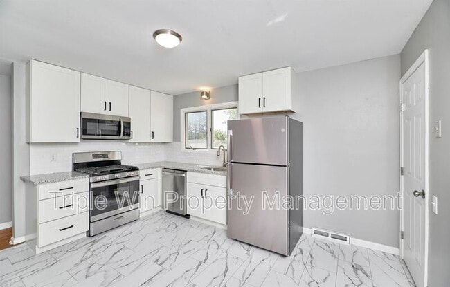 Building Photo - 2770 Dove Dr