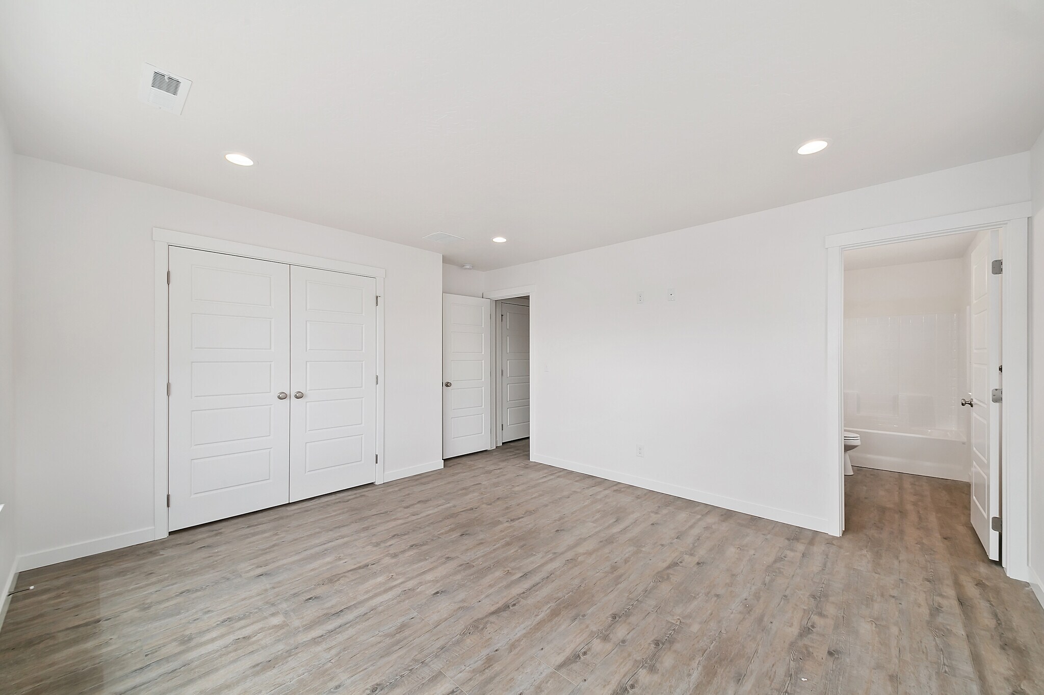 Building Photo - 1326 N Meridian Rd