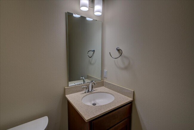 Building Photo - 525 Dragon Willow Ln