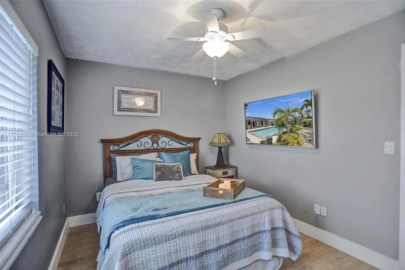 Building Photo - 848 Brickell Key Dr