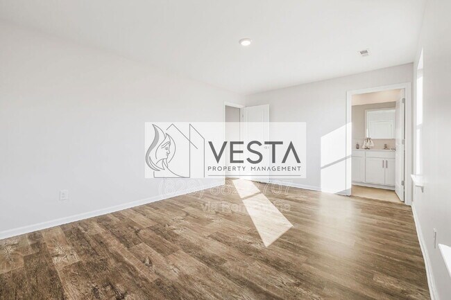 Building Photo - 30 Benedict Ln