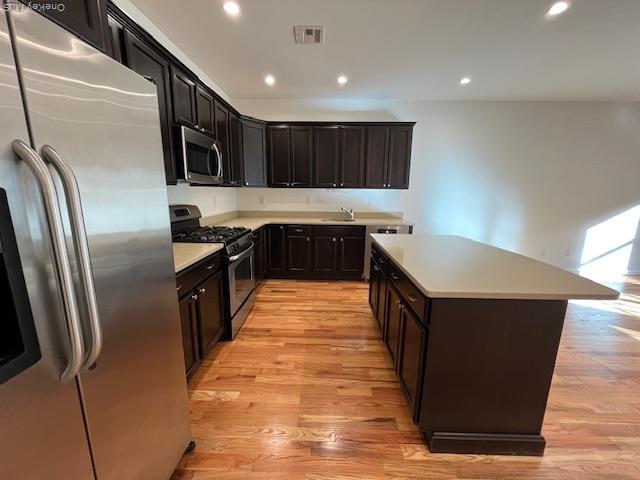 Building Photo - 50 Sintsink Dr E