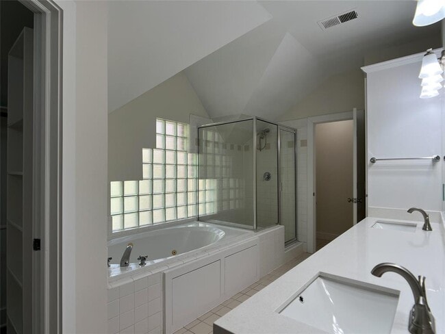 Building Photo - 5899 Fairdale Ln