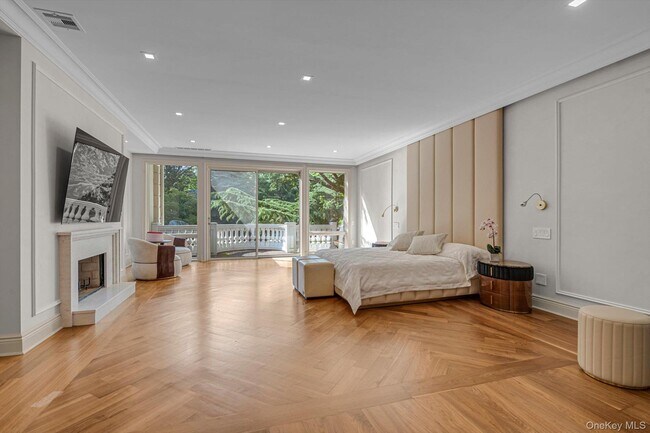 Building Photo - 55 Coves Run