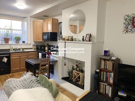 Building Photo - 135 Beacon St