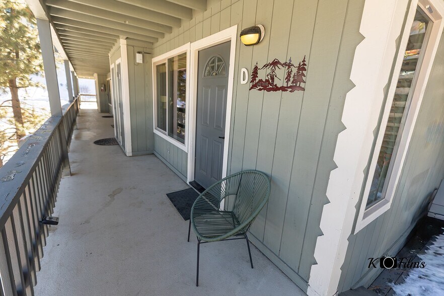 Building Photo - 360 Galaxy Ln