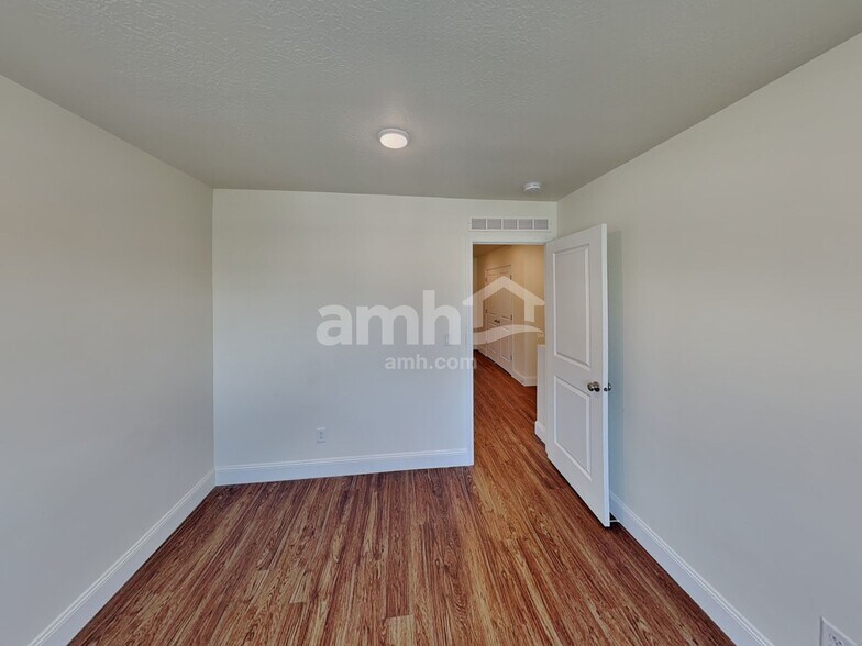 Building Photo - 2685 W 3290 S