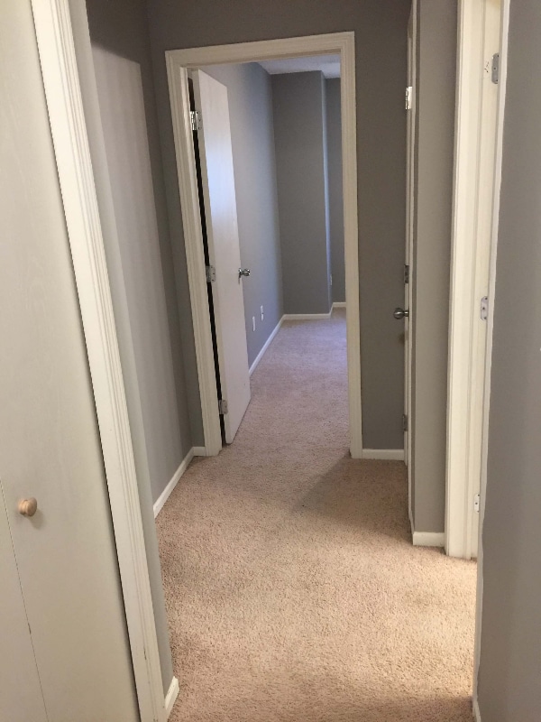 Building Photo - 1323 SE Delaware Ave