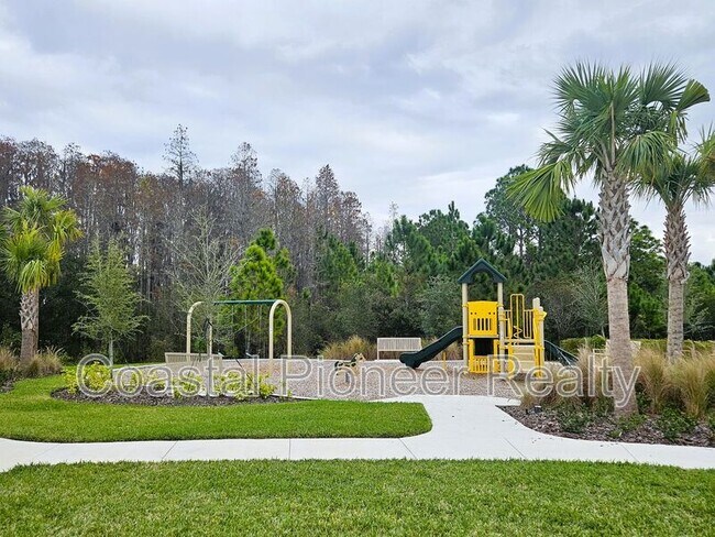 Building Photo - 32476 Weathered Oak Dr