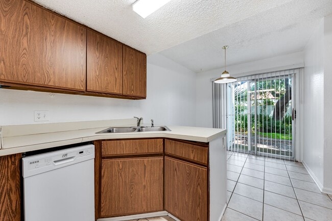 Building Photo - ASSISI LN #1007 - Patricia J. Gauthier Trust
