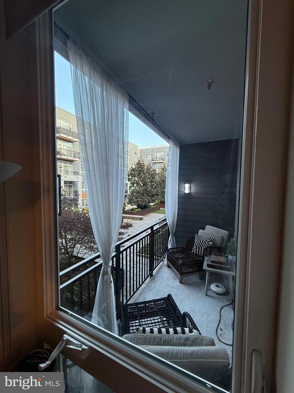 Building Photo - 145 Riverhaven Dr