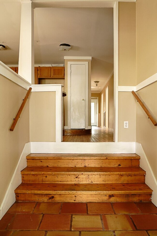 Building Photo - Three Bedroom Home in the Heart of Port Royal