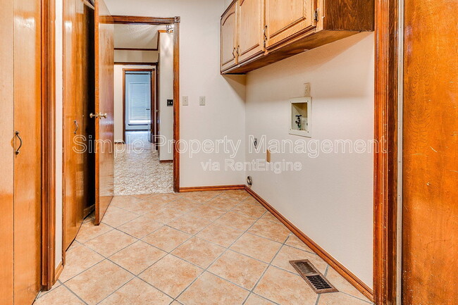 Building Photo - 11304 Ashford Dr