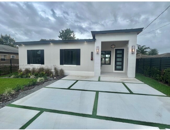 Building Photo - 8880 SW 126th Terrace