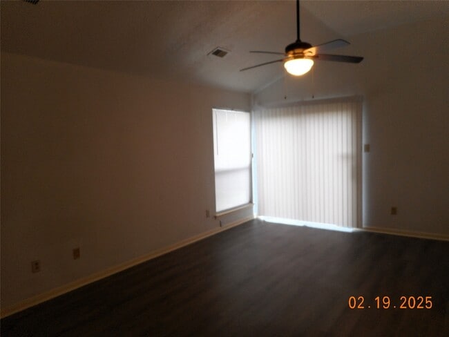 Building Photo - 12821 Hill Branch Dr