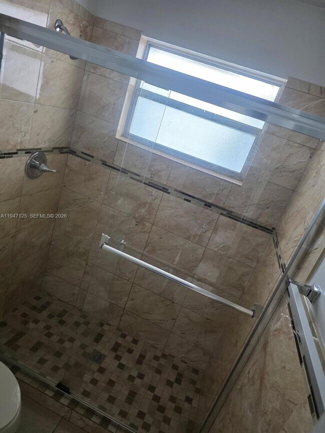 Building Photo - 1575 NW 1st St