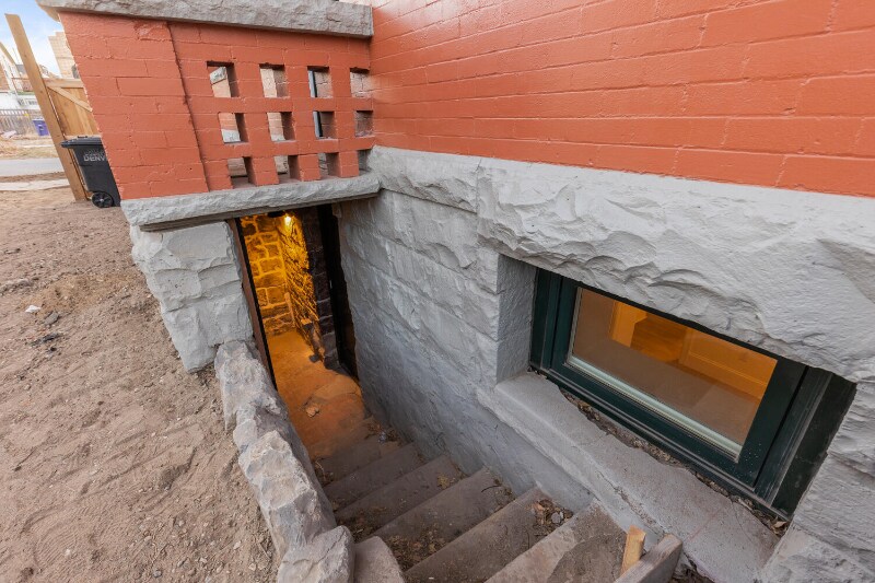 Building Photo - 817 29th St