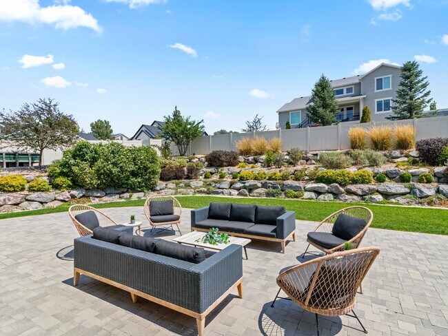 Building Photo - 11599 Dorothy Vista Dr