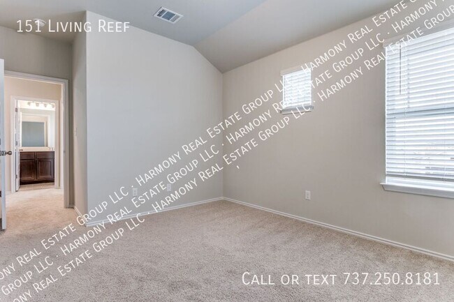 Building Photo - 151 Living Reef Dr