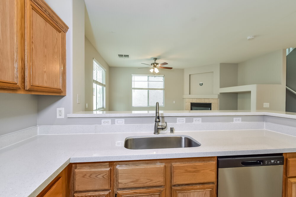 Building Photo - 5277 Vine Hill Ct