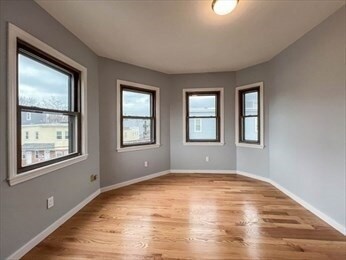 Building Photo - 22-24 Shelby Street Unit 3