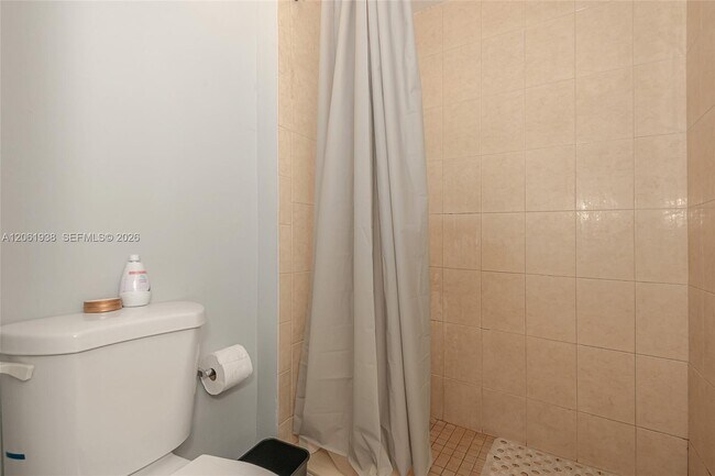 Building Photo - 6768 SW 39th Ct
