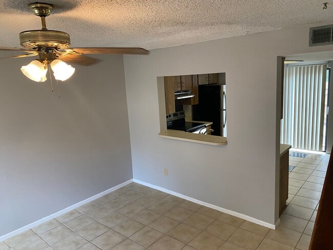 Building Photo - 2 br, 2.5 bath House - 12130 PEPPERDINE PL