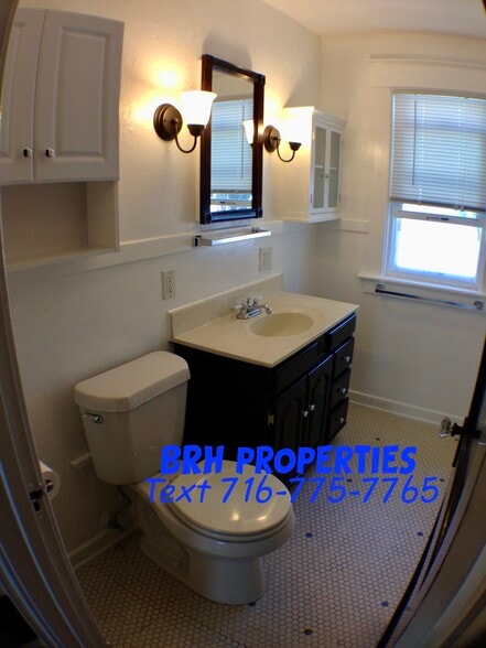 Building Photo - 100 Somerton Ave