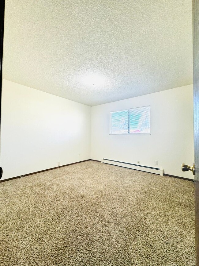 Building Photo - 1633 Elizabeth Ct