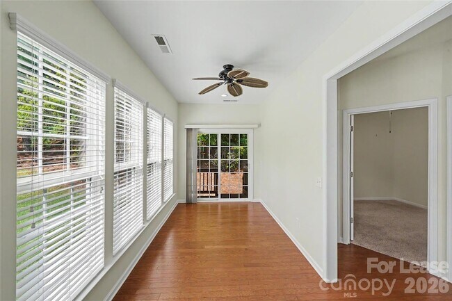 Building Photo - 9009 Smokey Hl Ln