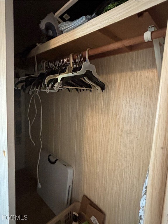 Building Photo - 207 Harvest Ln