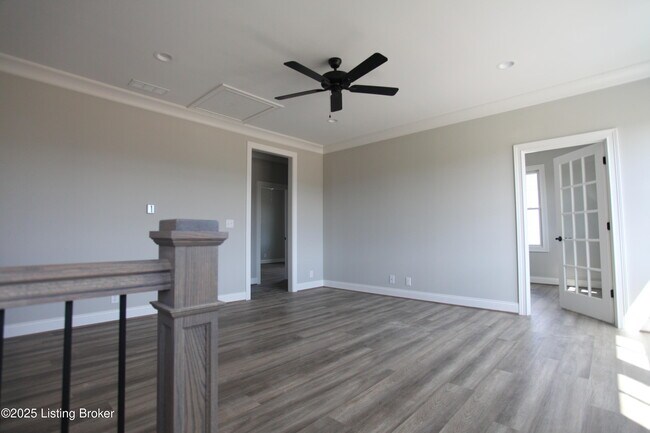 Building Photo - 6133 Shooting Star Dr