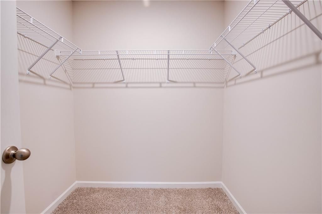 Building Photo - 282 Timberland Ave