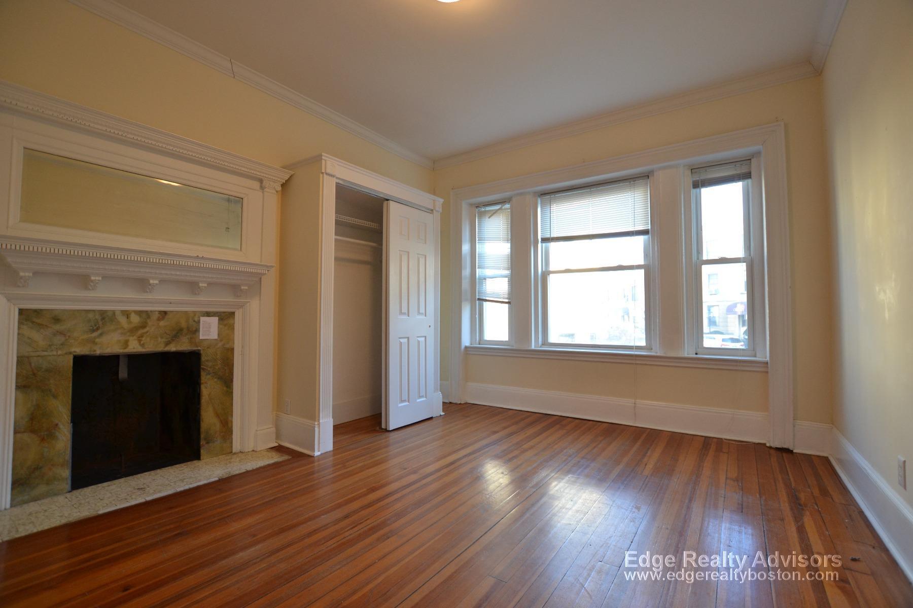 Building Photo - 12A Sutherland Rd