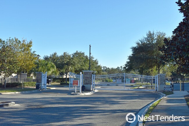 Building Photo - Two Bedroom Condo in West Jax