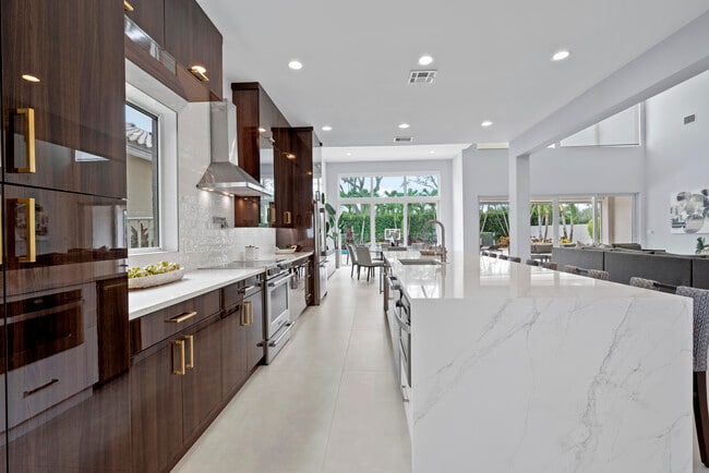 Building Photo - 17371 Bridleway Trail