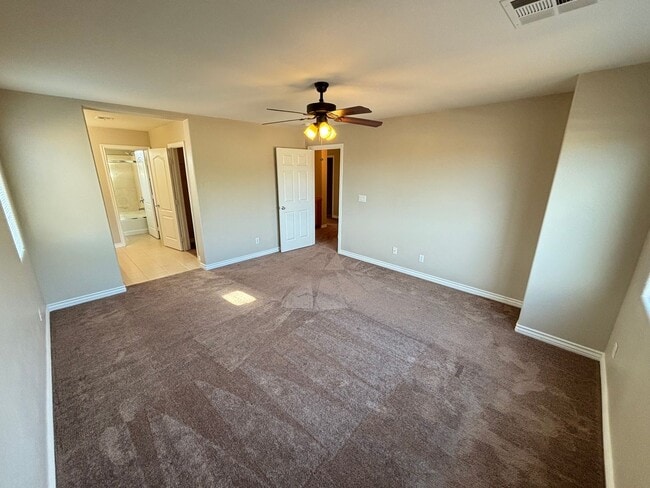 Building Photo - Spacious 4BED/3BATH Home Located in North Las Vegas Enjoy Rent-Free Holidays!