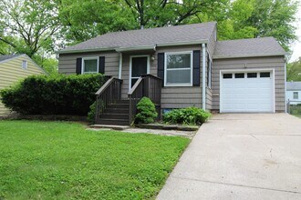 Building Photo - 5406 Cedar St