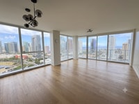 Building Photo - 3 bedroom unit at SYMPHONY HONOLULU!