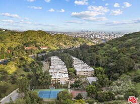 Building Photo - 6712 Hillpark Dr