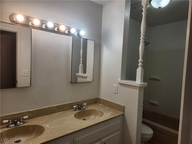 Building Photo - 609 Carpenter Dr