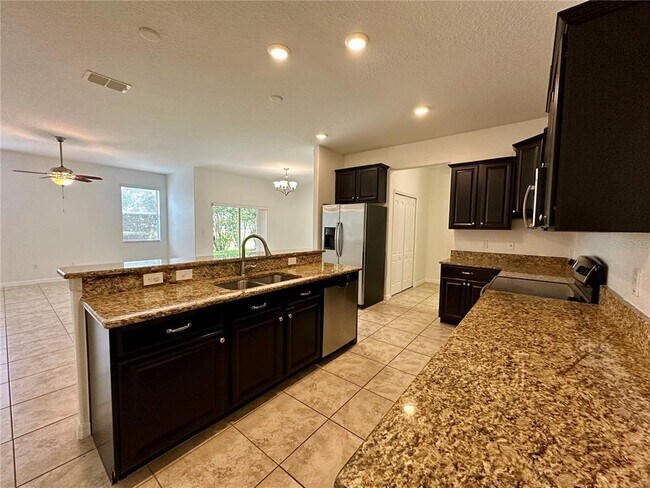 Building Photo - 3606 Rodrick Cir